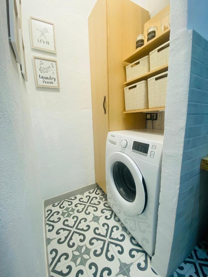 El Pisito Forest,A 300 Metros Iglesia De La Encarnacion Apartman Marbella Kültér fotó