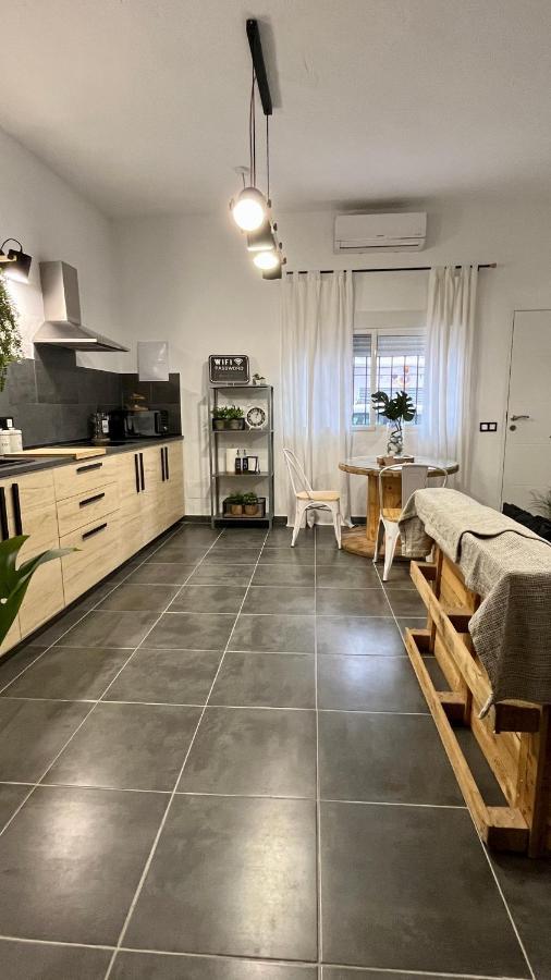 El Pisito Forest,A 300 Metros Iglesia De La Encarnacion Apartman Marbella Kültér fotó