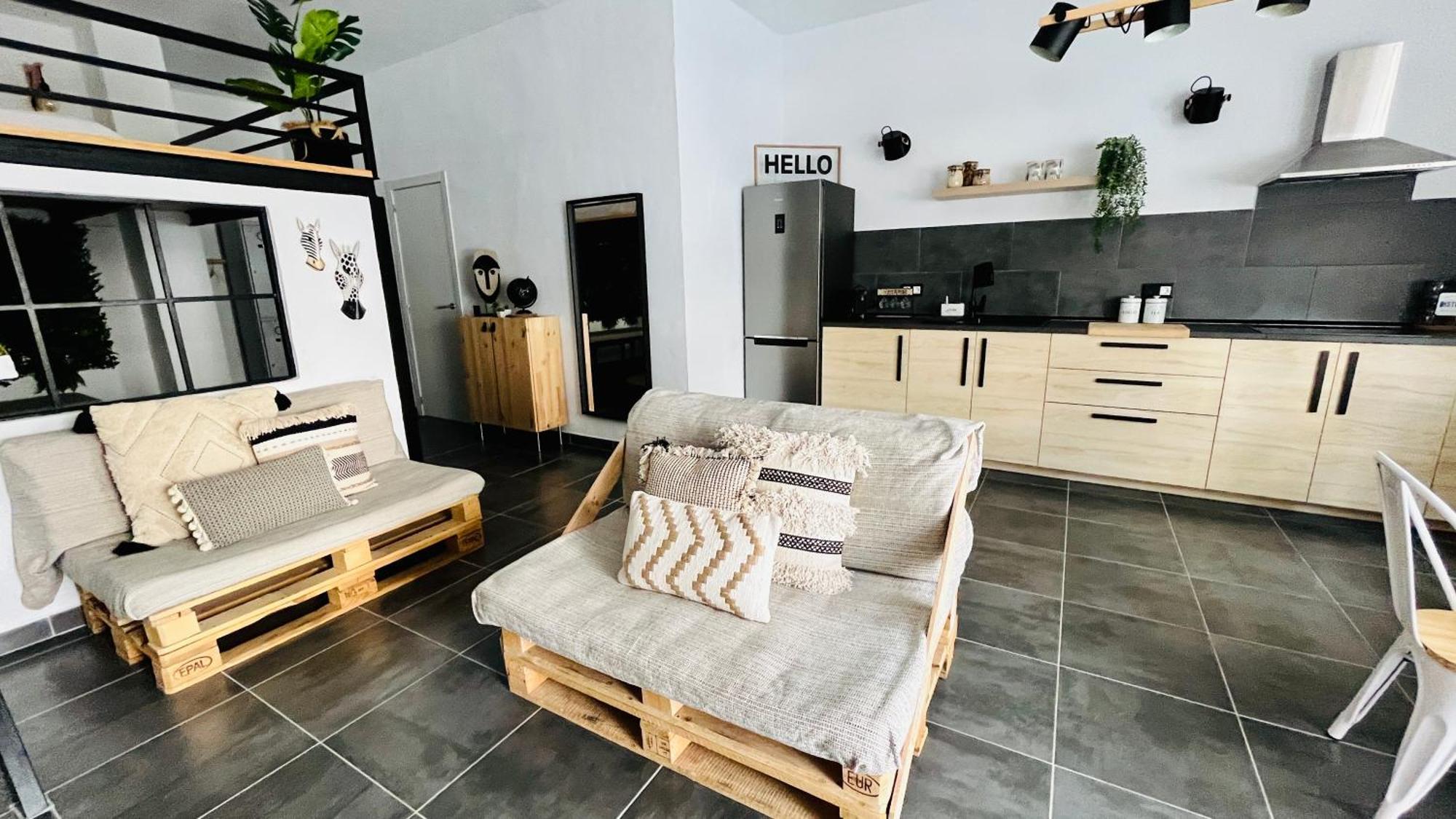 El Pisito Forest,A 300 Metros Iglesia De La Encarnacion Apartman Marbella Kültér fotó