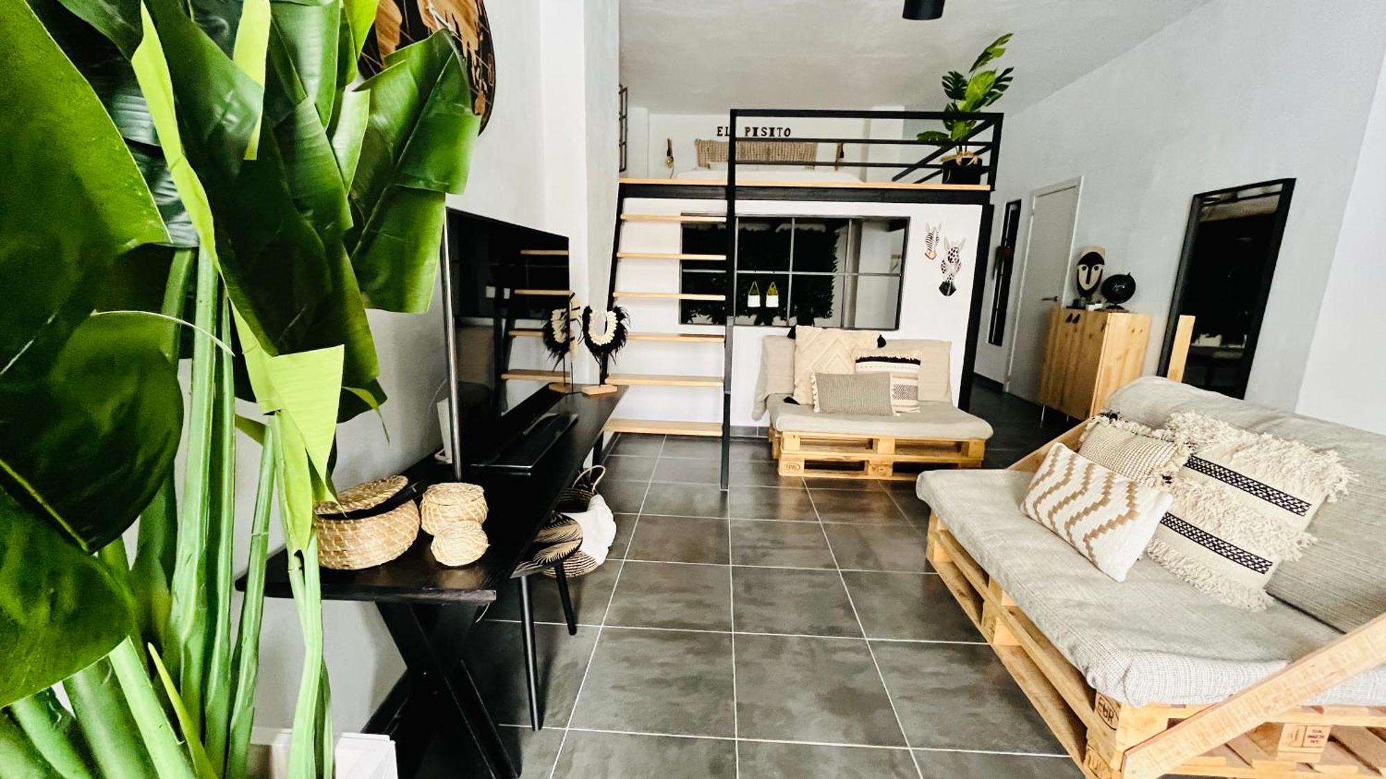 El Pisito Forest,A 300 Metros Iglesia De La Encarnacion Apartman Marbella Kültér fotó